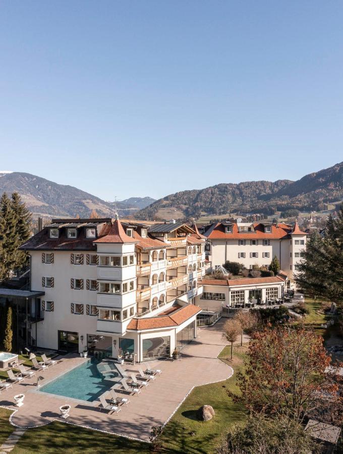 Majestic - Unique Spa Resort Bruneck Buitenkant foto