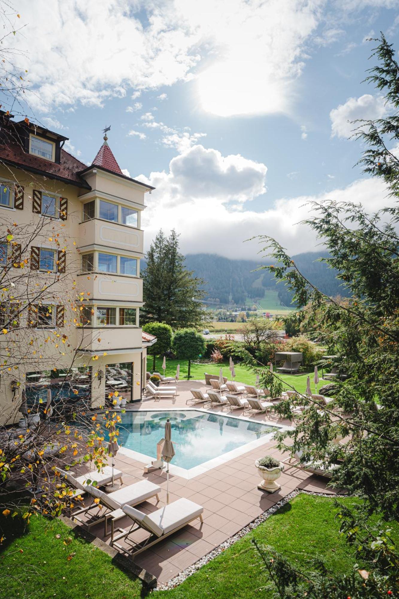 Majestic - Unique Spa Resort Bruneck Buitenkant foto